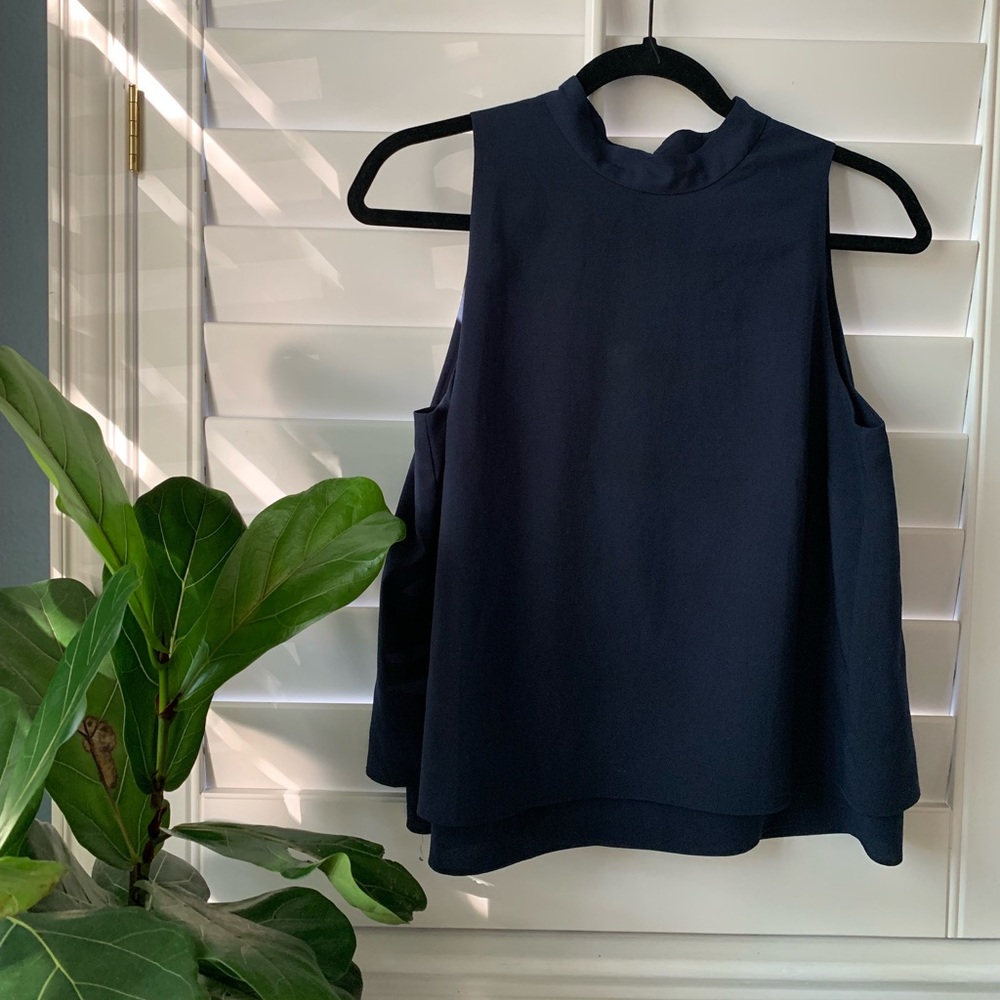 Banana Republic navy tank